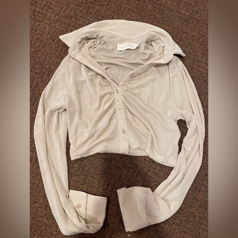 Grey Bandit Long Sleeve Cropped Button up